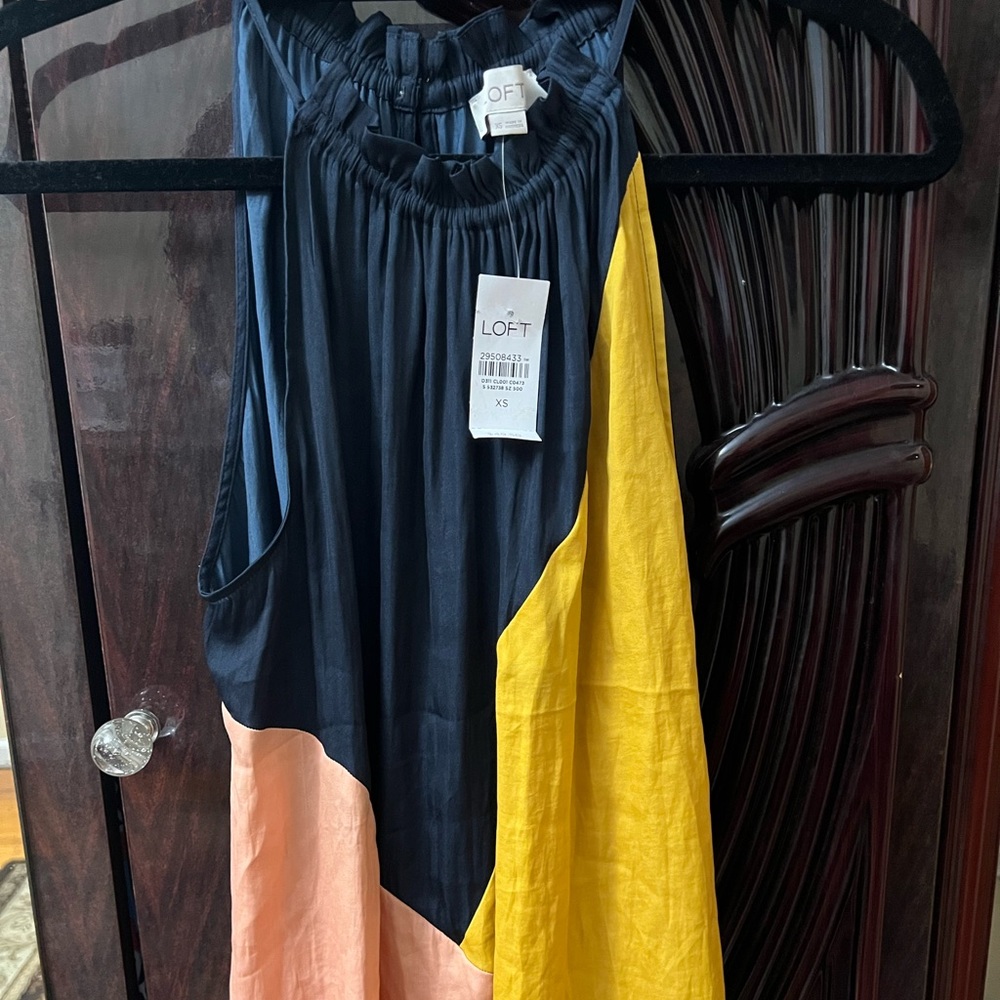 Loft Sleeveless top